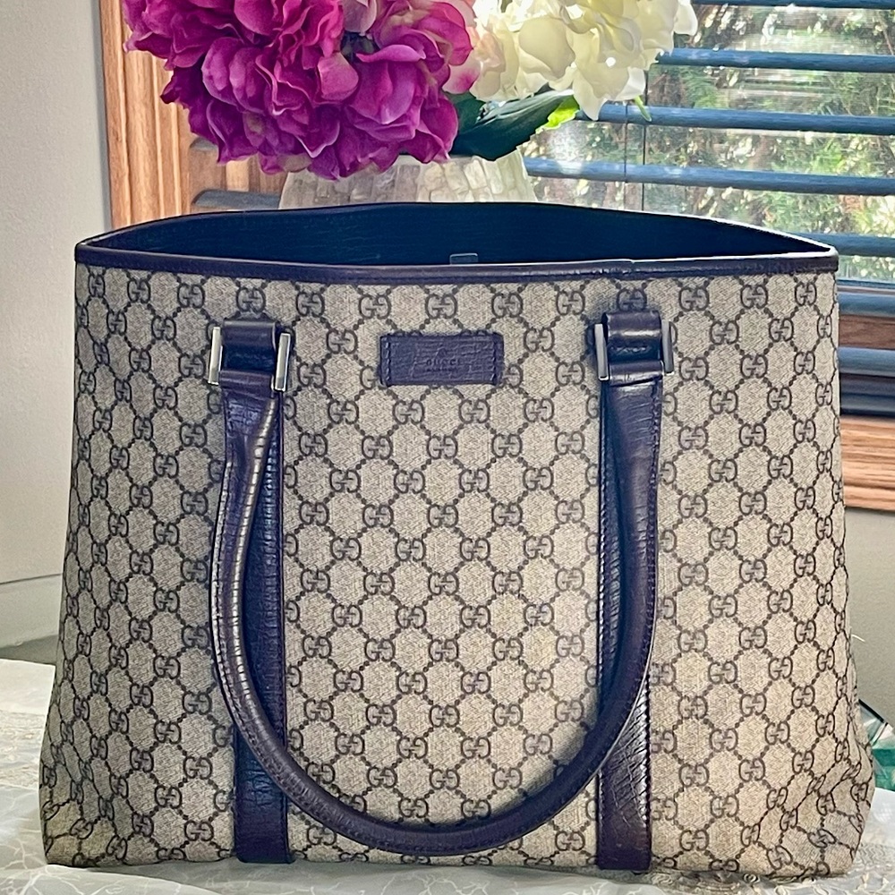 Authentic GUCCI GG Supreme Joy Tote Bag
